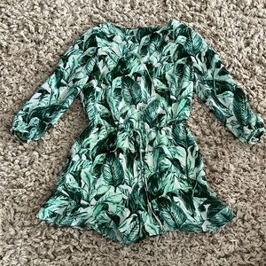 Cute Palm Short Jumper!